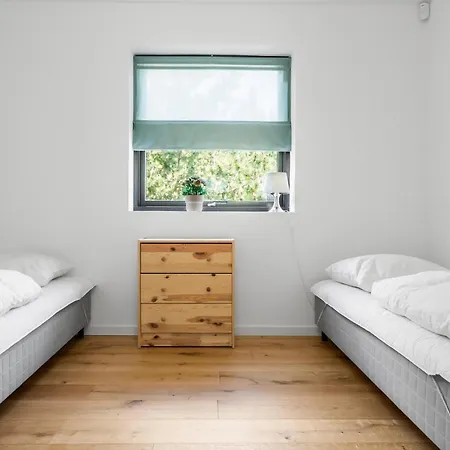 4 Bedroom Lovely In Vaeggerlose * Bøtø By